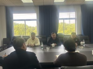 南昌縣小藍(lán)經(jīng)開區(qū)黨工委委員、管委會(huì)副主任吳志強(qiáng)一行領(lǐng)導(dǎo)蒞臨江西制藥      考察調(diào)研